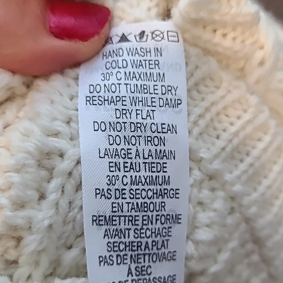 Aran Crafts Sweater Fisherman Cape Poncho Merino Wool Irish Cream Old Money - Picture 11 of 11